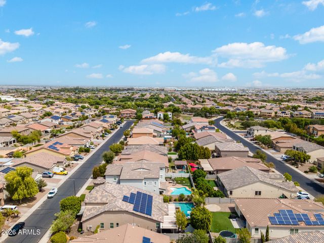 18423 W TURQUOISE Avenue, Waddell, AZ 85355