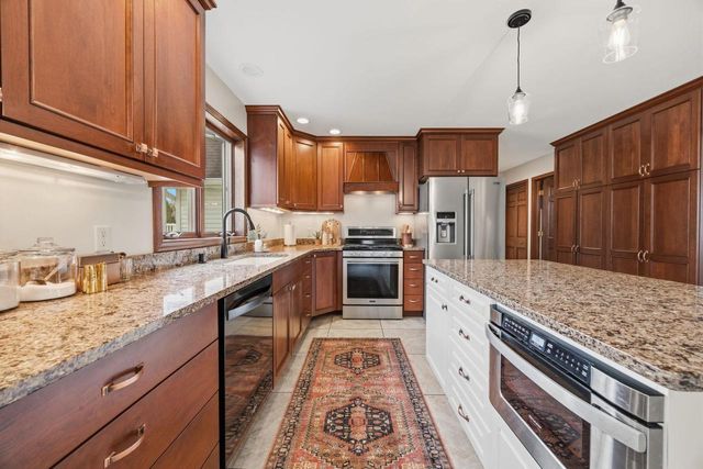 413 Park Street, Cambridge, WI 53523