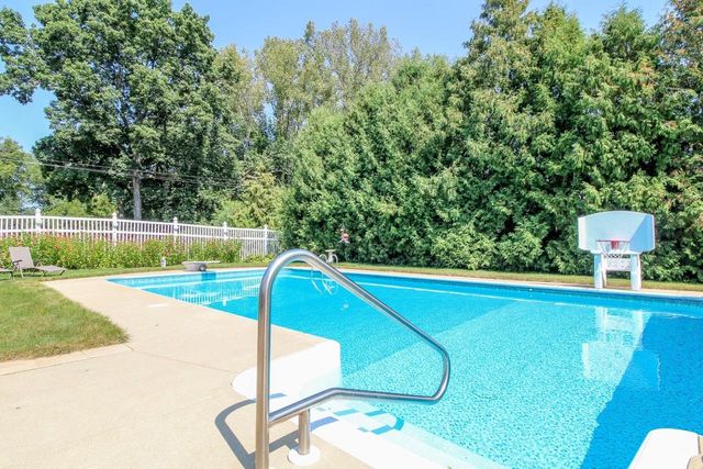 413 Park Street, Cambridge, WI 53523