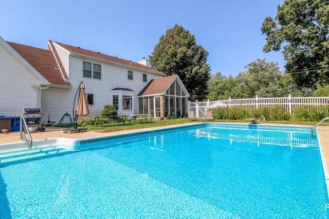 413 Park Street, Cambridge, WI 53523