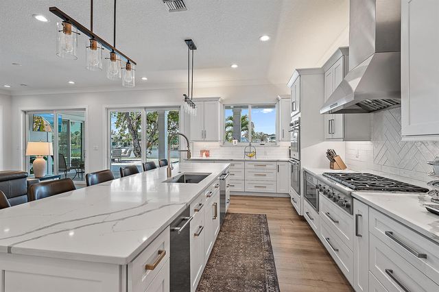 2177 Radnor Court, North Palm Beach, FL 33408