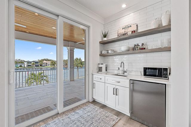 2177 Radnor Court, North Palm Beach, FL 33408