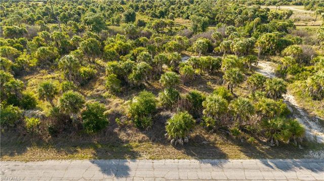 8607 Fireglow CIR, North Port, FL 34288