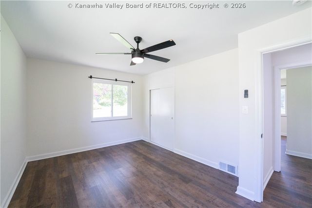 827 Hughes Drive, St Albans, WV 25177