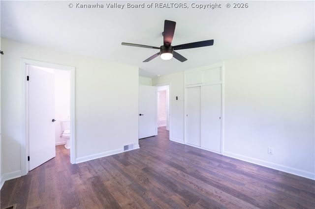 827 Hughes Drive, St Albans, WV 25177