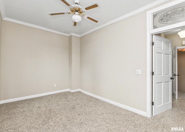 304 BUENA VISTA Avenue, Pekin, IL 61554