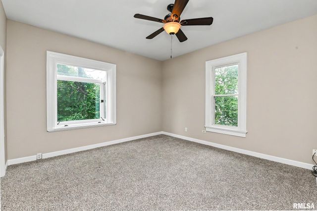 304 BUENA VISTA Avenue, Pekin, IL 61554
