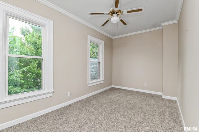 304 BUENA VISTA Avenue, Pekin, IL 61554