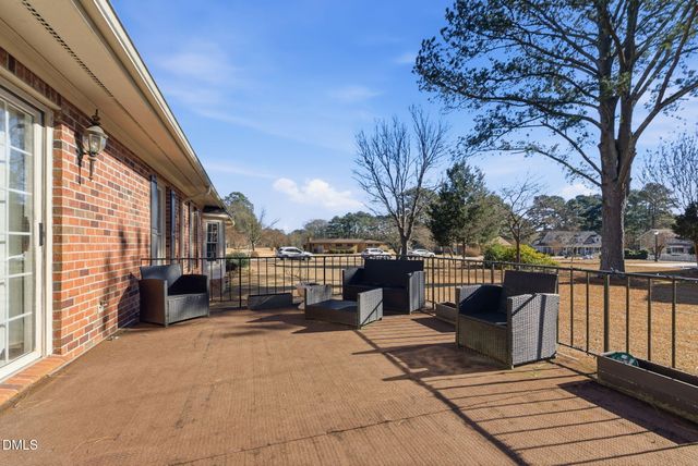 26 Strickland Lane, Lillington, NC 27546