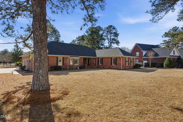 26 Strickland Lane, Lillington, NC 27546