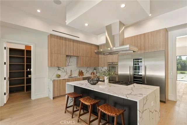 11835 Kling Street, Valley Village, CA 91607