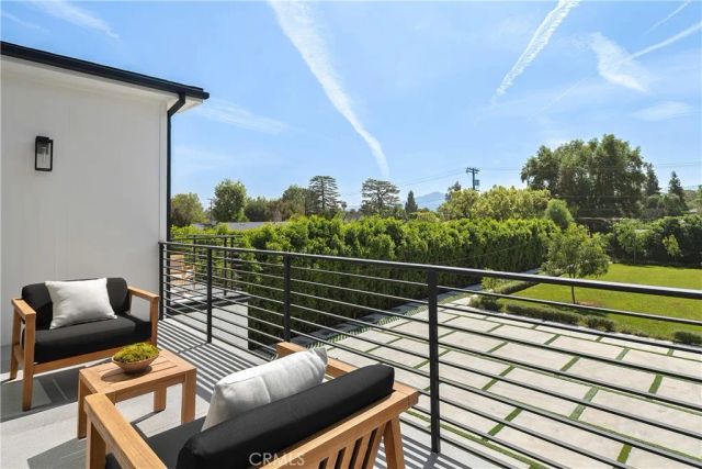 11835 Kling Street, Valley Village, CA 91607