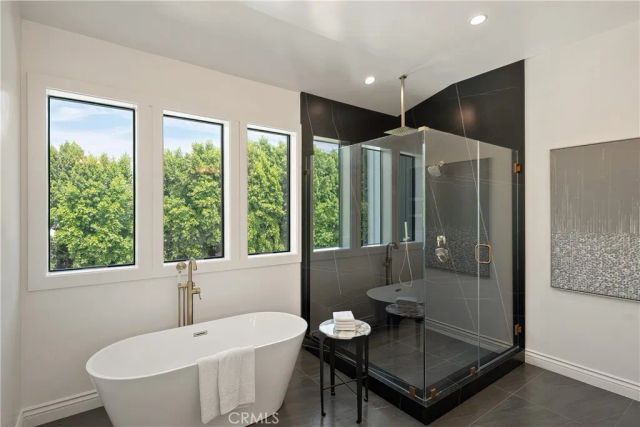 11835 Kling Street, Valley Village, CA 91607