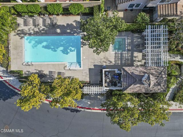 2046 Freesia Avenue, Simi Valley, CA 93063