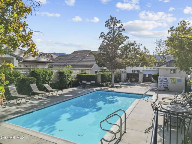 2046 Freesia Avenue, Simi Valley, CA 93063