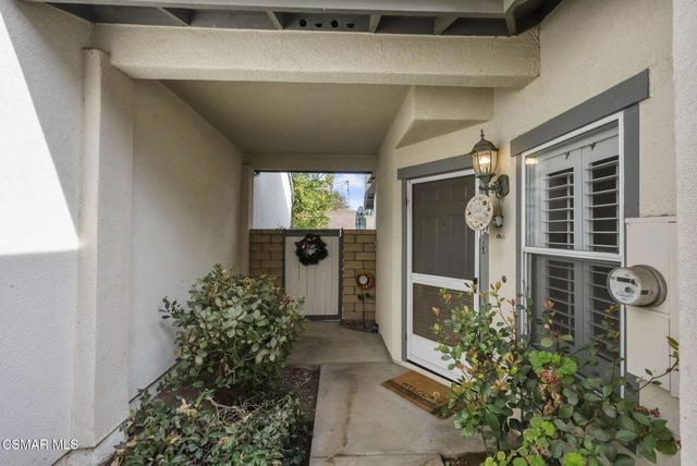 2046 Freesia Avenue, Simi Valley, CA 93063