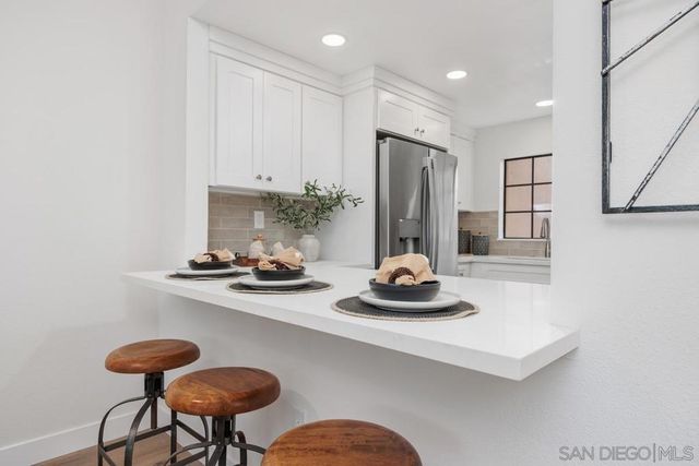 2808 Winthrop, Carlsbad, CA 92010