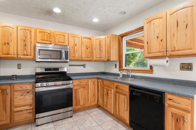 207 Lee River Road, Jericho, VT 05465
