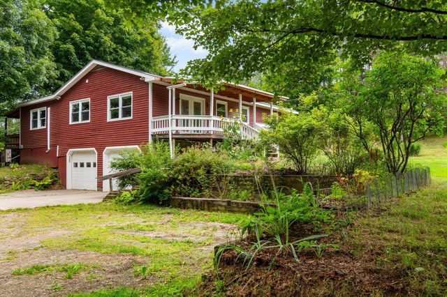 207 Lee River Road, Jericho, VT 05465