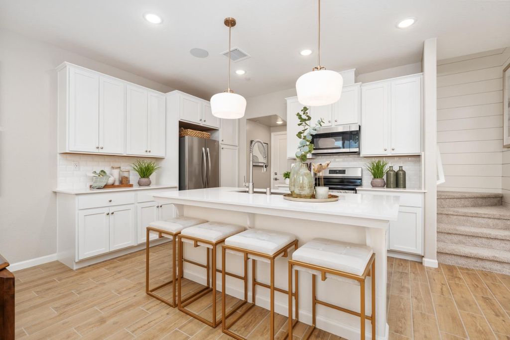 Image 15 of property listing at 1494 Bloom Lane, Clovis, CA 93619