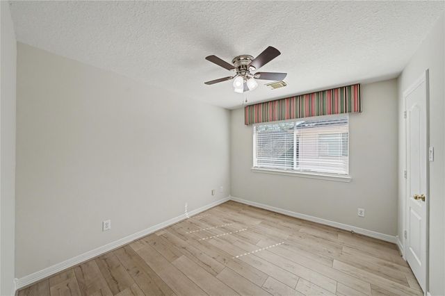 5807 Bayberry Way, Sugar Land, TX 77479