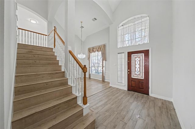 5807 Bayberry Way, Sugar Land, TX 77479