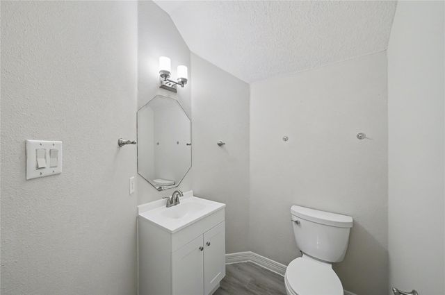 5807 Bayberry Way, Sugar Land, TX 77479