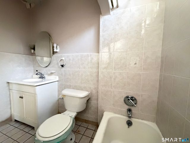 110 Coleman Street, Bridgeport, CT 06604