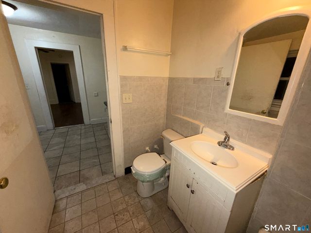 110 Coleman Street, Bridgeport, CT 06604