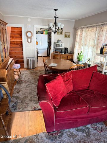 18 Lawnwood Avenue, Schenectady, NY 12304