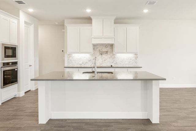 219 Memory Lane, Waxahachie, TX 75165