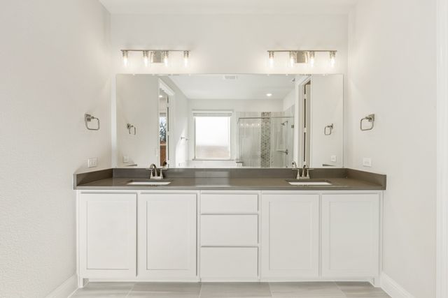 219 Memory Lane, Waxahachie, TX 75165