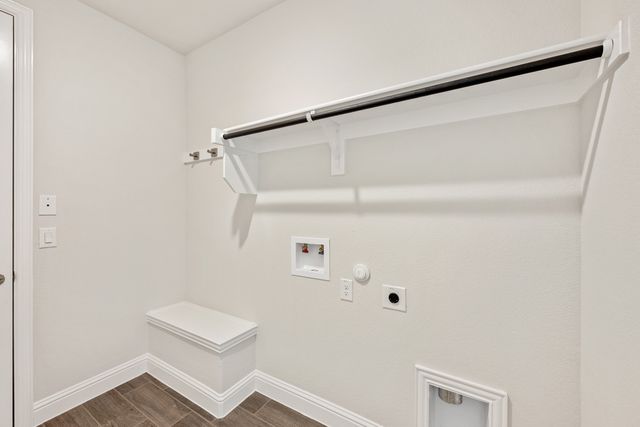 219 Memory Lane, Waxahachie, TX 75165