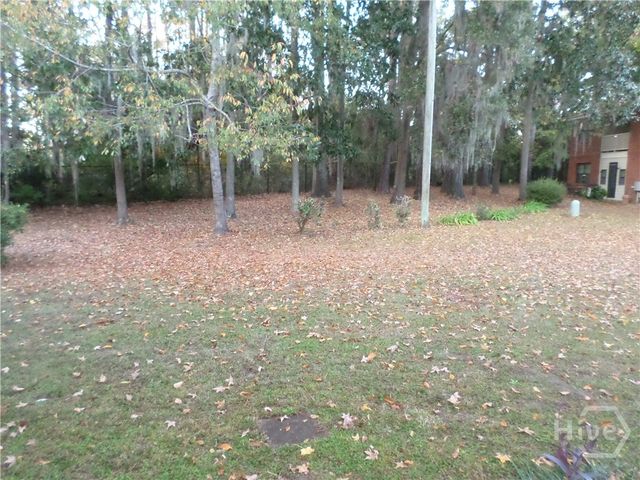 29 Colony Park Drive, Savannah, GA 31406