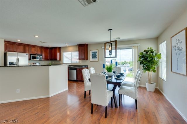 304 Windsor Ridge Avenue, Las Vegas, NV 89183