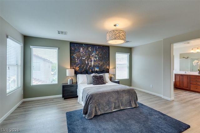 304 Windsor Ridge Avenue, Las Vegas, NV 89183