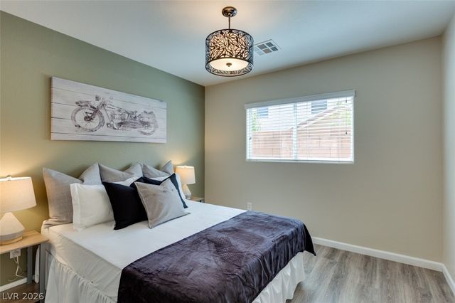 304 Windsor Ridge Avenue, Las Vegas, NV 89183