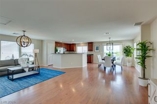 304 Windsor Ridge Avenue, Las Vegas, NV 89183