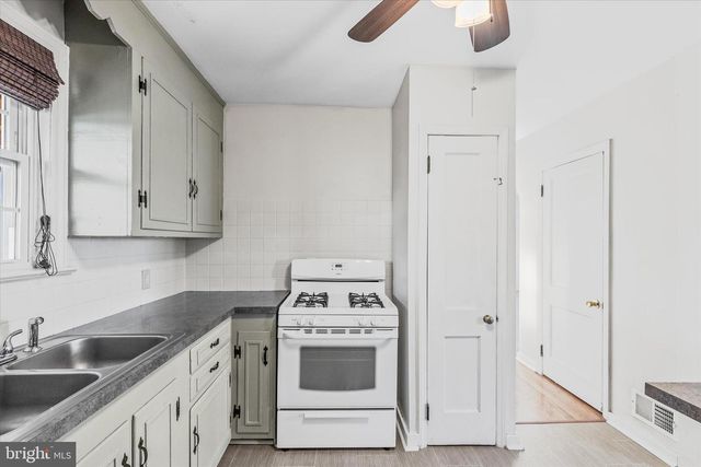 317 GREYSTONE RD, York, PA 17402