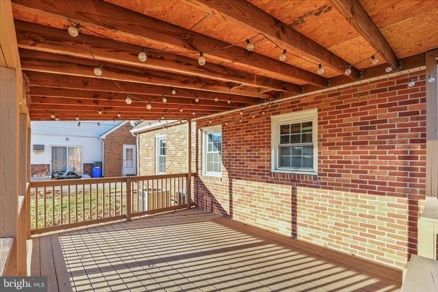 317 GREYSTONE RD, York, PA 17402