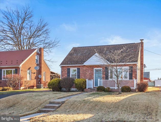 317 GREYSTONE RD, York, PA 17402