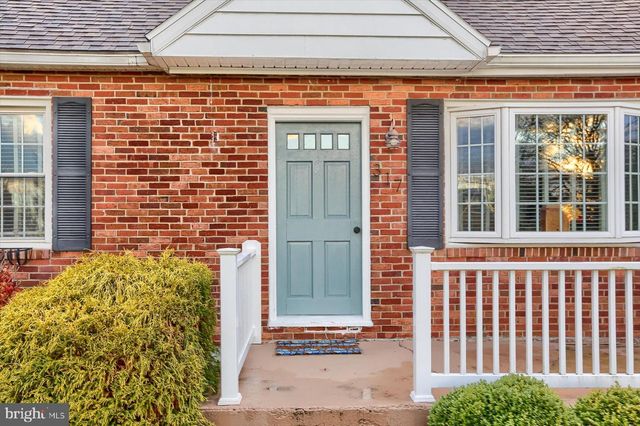 317 GREYSTONE RD, York, PA 17402
