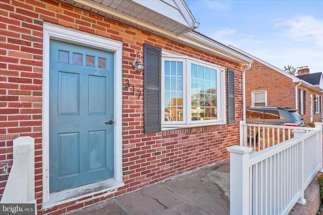 317 GREYSTONE RD, York, PA 17402