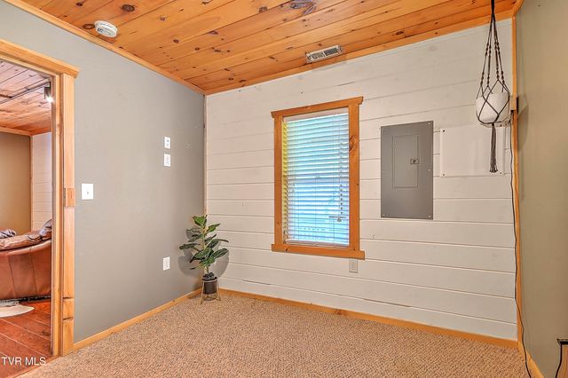 16765 Bristol Highway, Bristol, VA 24202