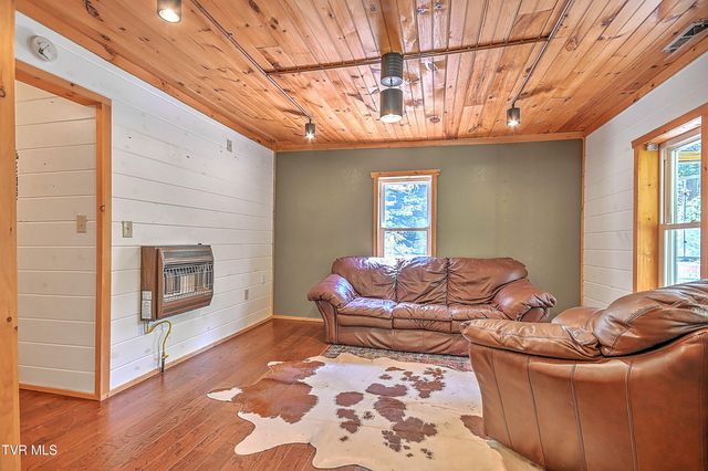 16765 Bristol Highway, Bristol, VA 24202