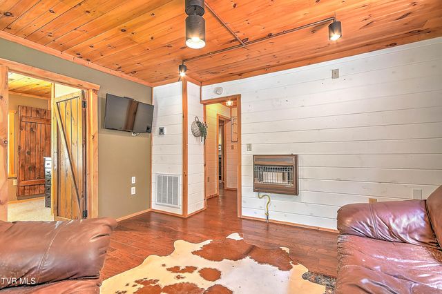 16765 Bristol Highway, Bristol, VA 24202