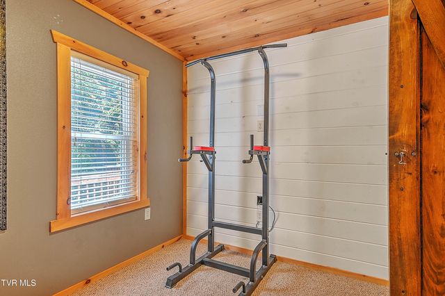 16765 Bristol Highway, Bristol, VA 24202