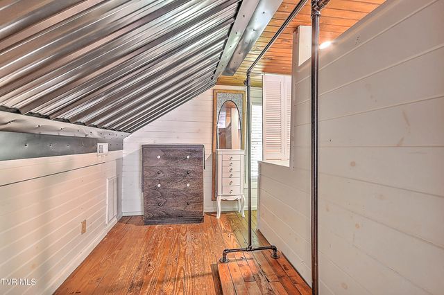 16765 Bristol Highway, Bristol, VA 24202