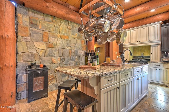 16765 Bristol Highway, Bristol, VA 24202