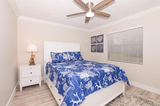 2411 NE Pinecrest Lakes Boulevard, Jensen Beach, FL 34957